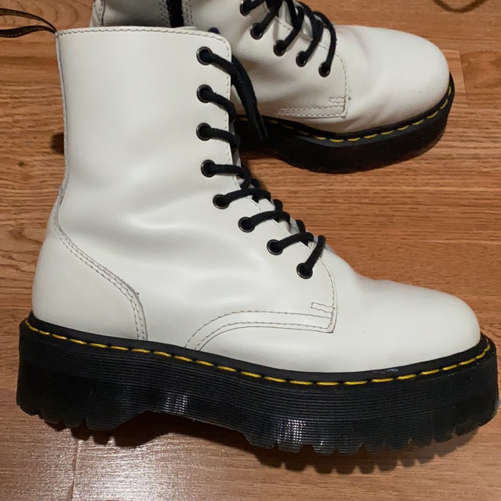 Dr martens white platforms boots very good condition - Picture 5 of 6